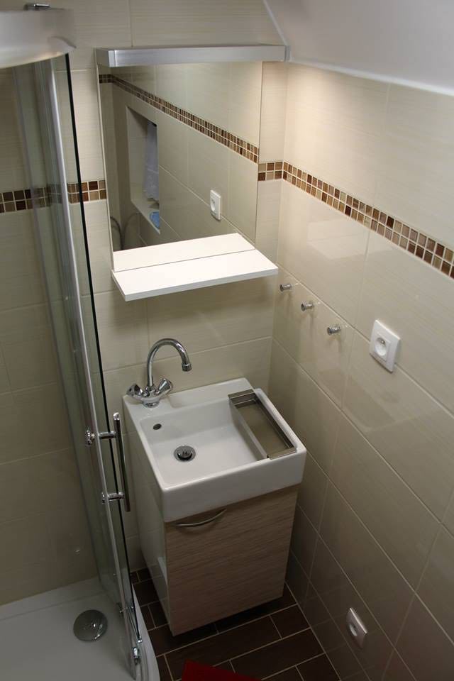 Koupelna s umyvadlem